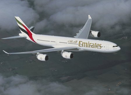 http://www.traveldealsfinder.com/wp-content/uploads/2011/02/Emirates1.jpg