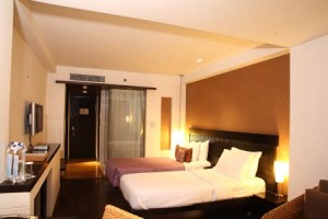 FLAT 10% Cash Back on Booking  hotels in India & WorldWide From Ezeego1