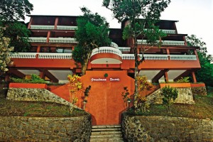 Greeshmam Resort Lakkidi
