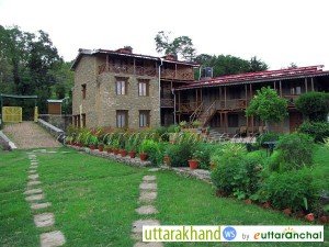 chevron ecolodge kausani uttarakhand