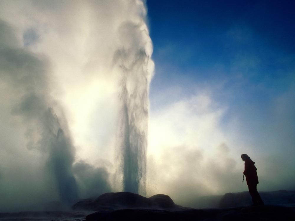 Pohutu Geyser Rotorua