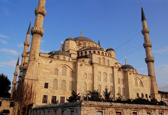 Blue Mosque in Istanbulgergely-sipos(flickr)