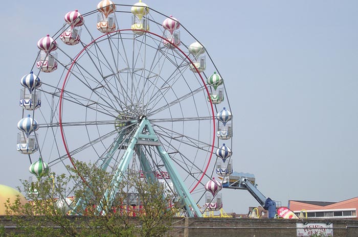 Amusement-park-rides