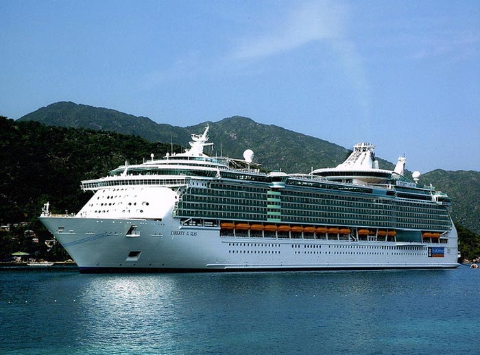 Cruise-Liberty-of-the-Seas,rich[flickr.com]