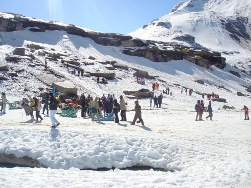 kesari tours and travels manali package